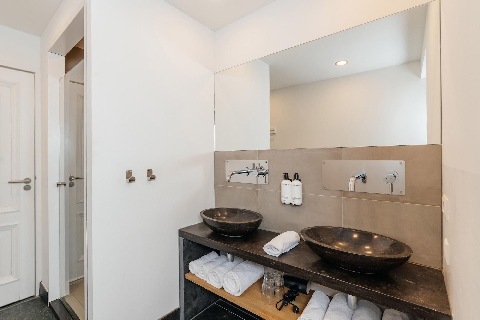 Equipamiento de Habitación Eye Hotel