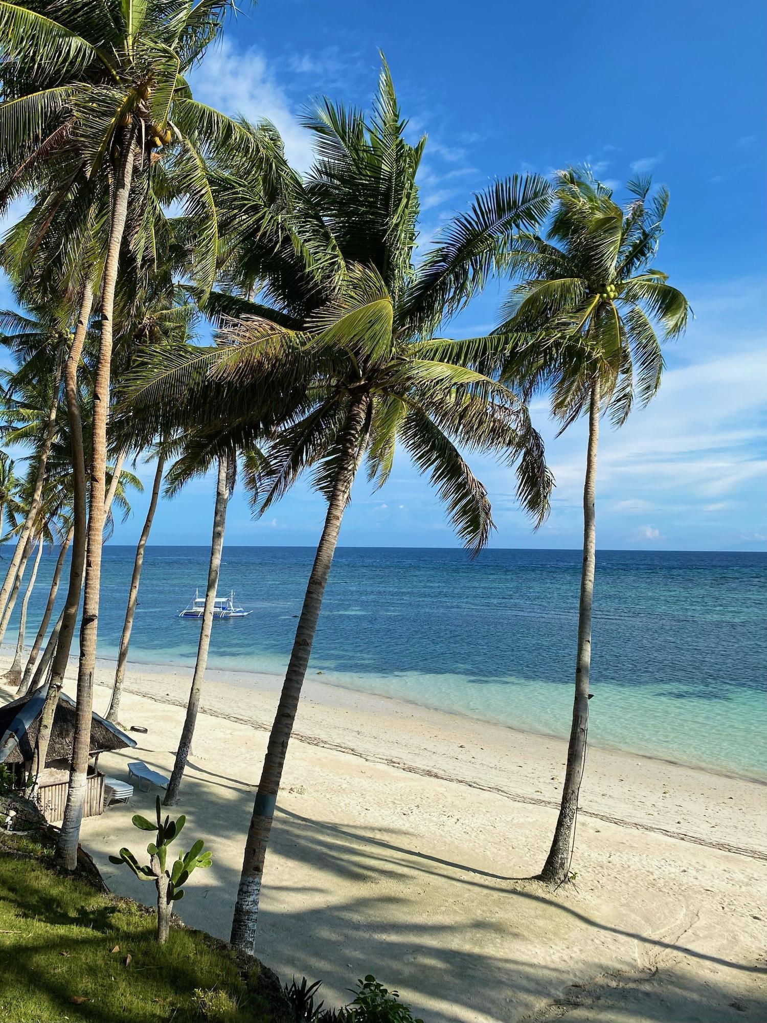 Playa Anda White Beach Resort