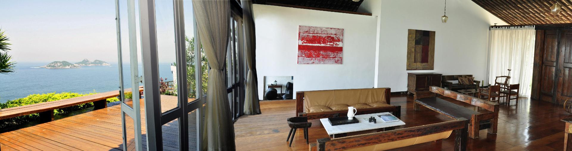 Vista Lobby Cliffside Guest House & Experience