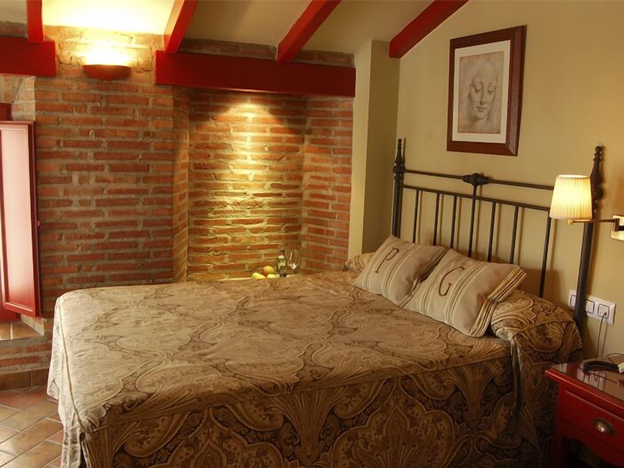 Varios Hotel Plaza Grande