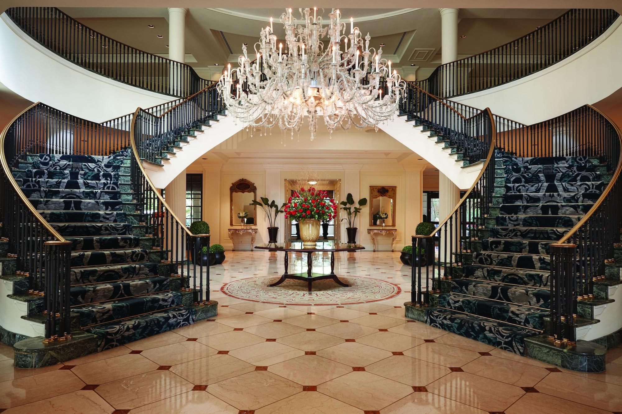 Vista Lobby The Charleston Place