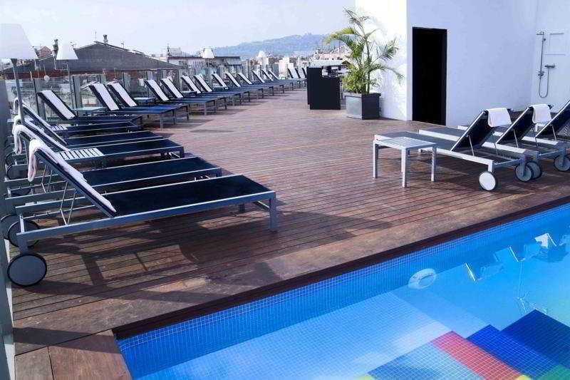 Vista Piscina Axel Hotel Barcelona & Urban Spa