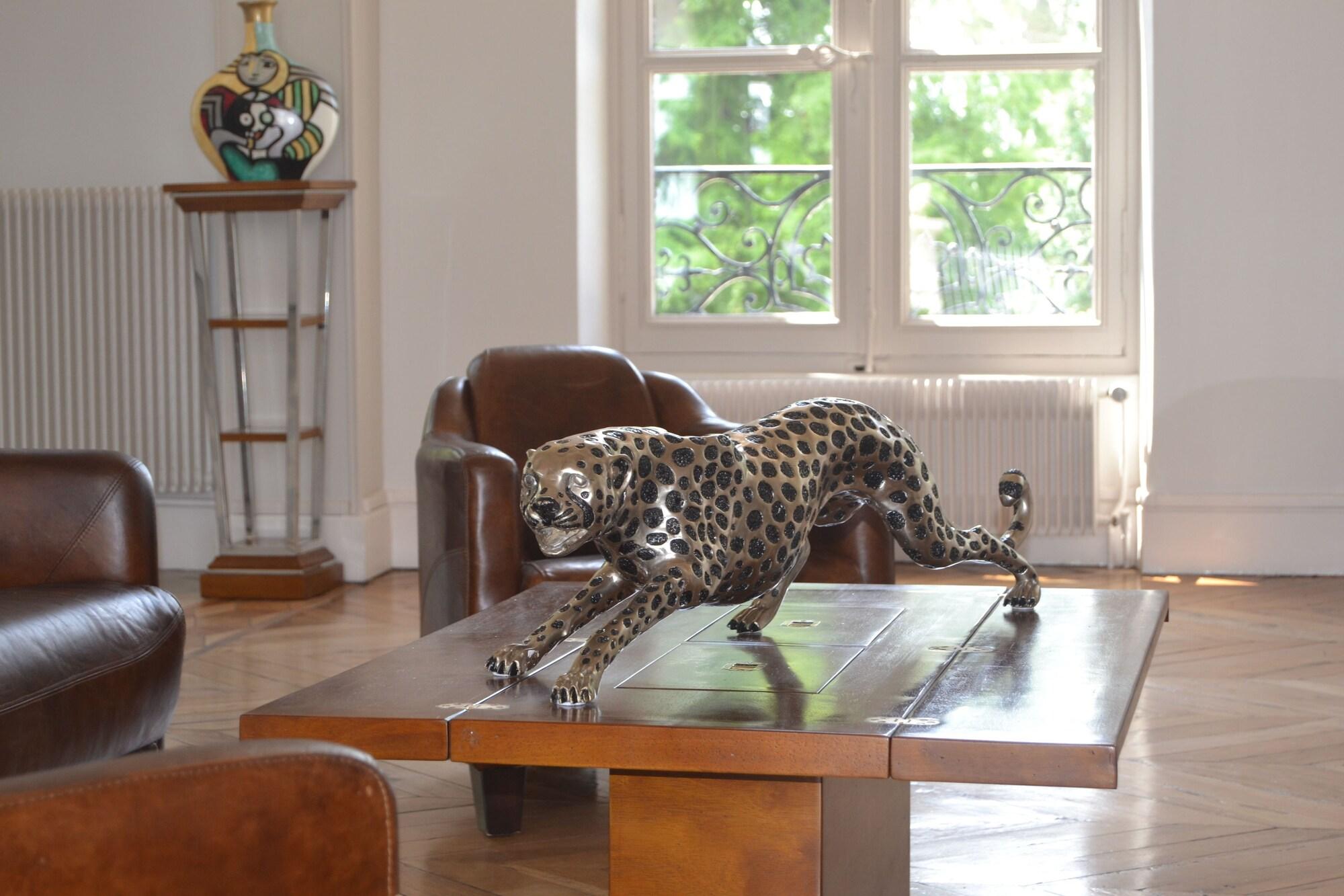 Vista Lobby Chateau Saint Marcel