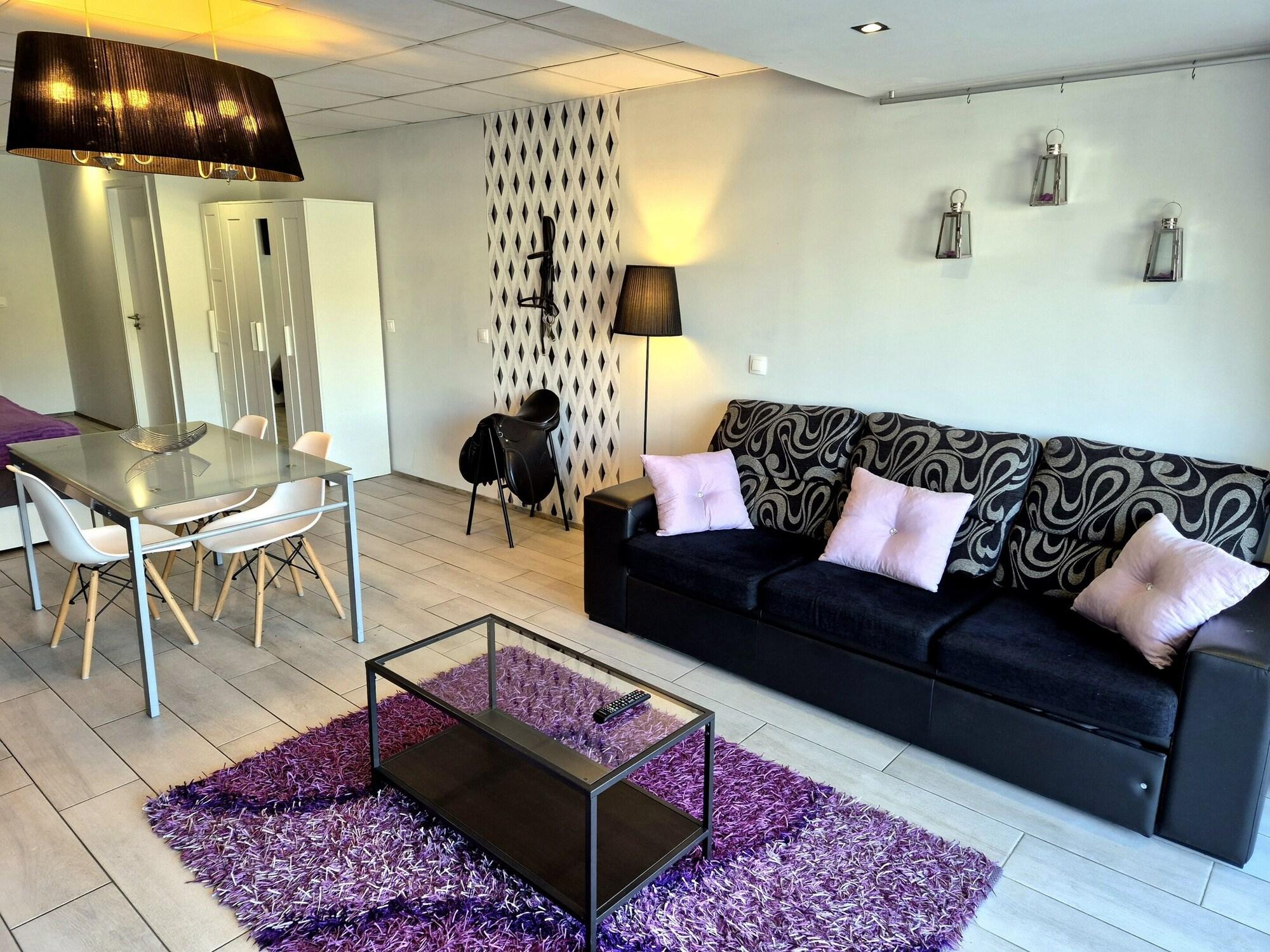 Bar/Salón Equinaturi