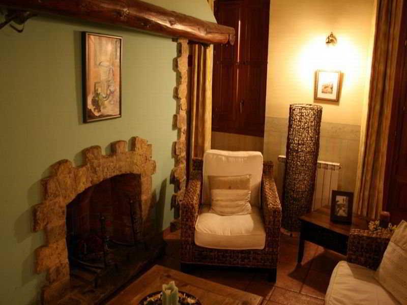 Vista Lobby Can Misse