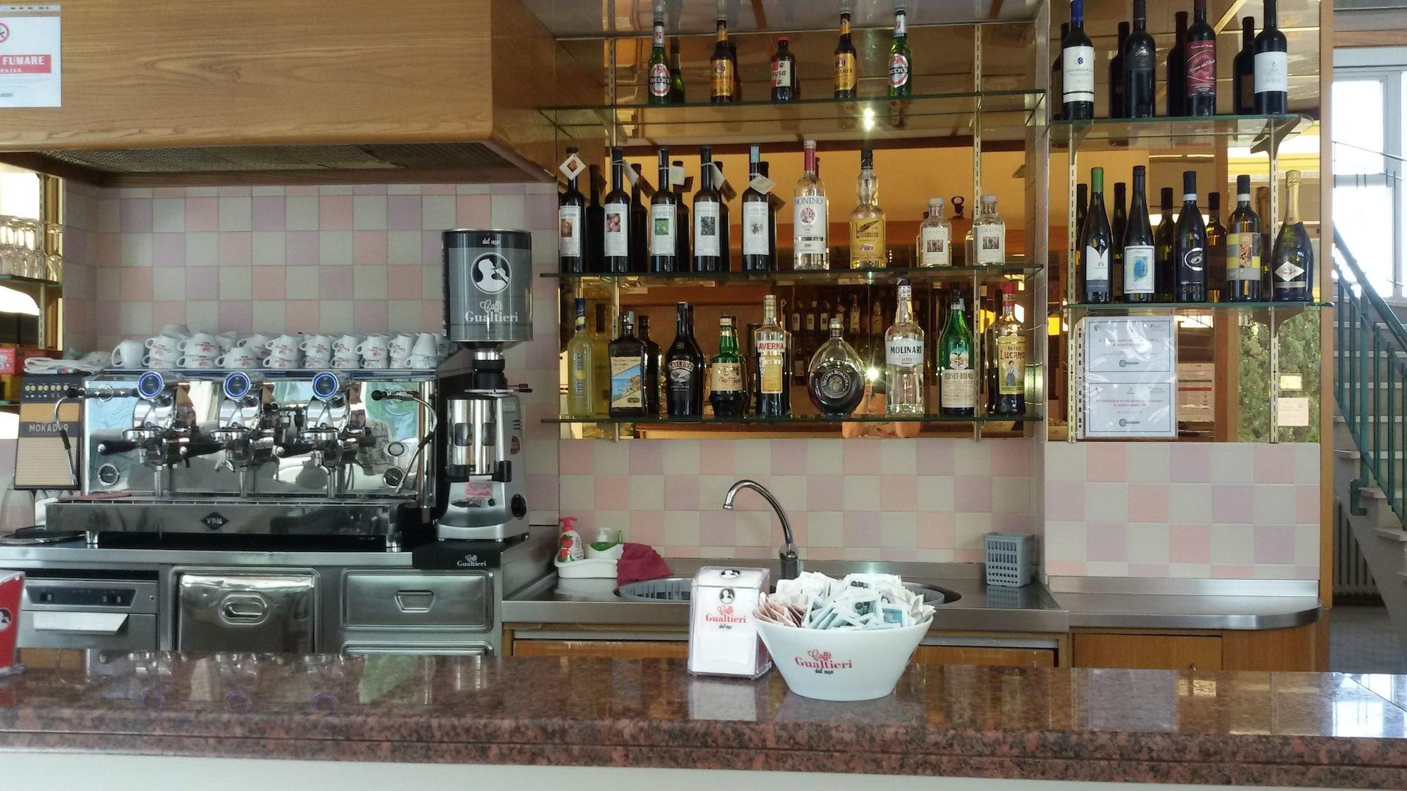 Bar/Salón HOTEL MORELLI