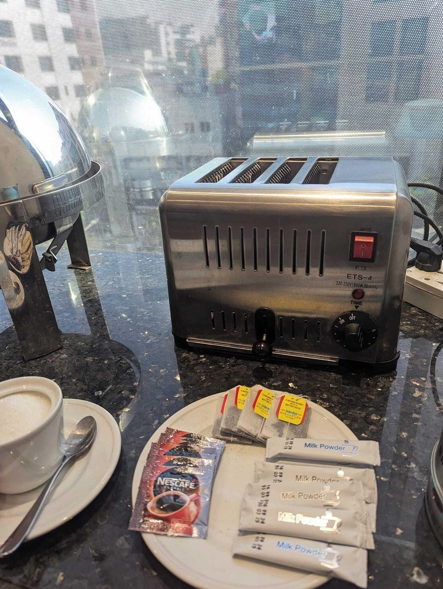 Restaurant Hotel Grand Royal Dhanmondi