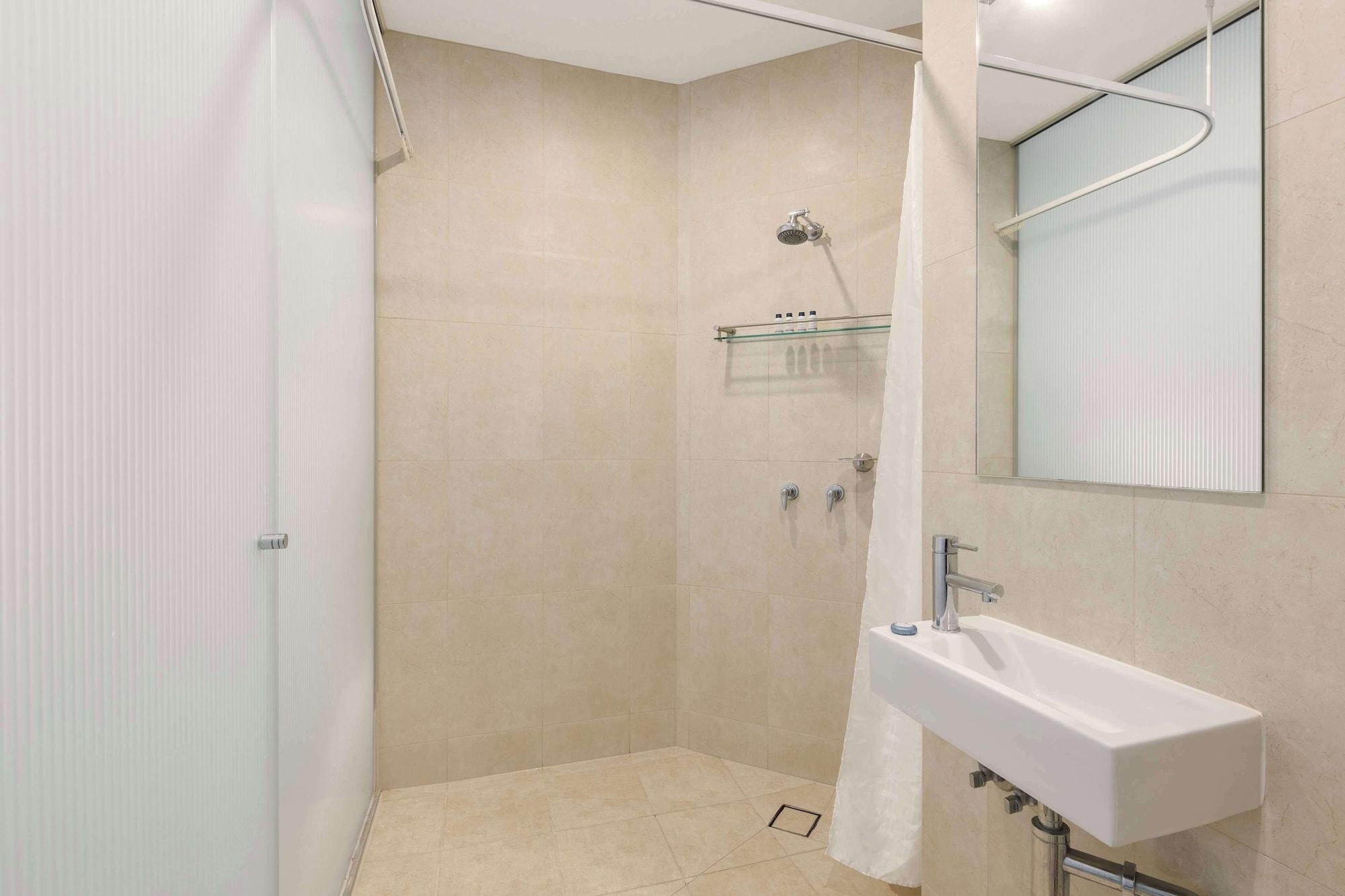 Equipamiento de Habitación Oaks Melbourne on Collins Suites