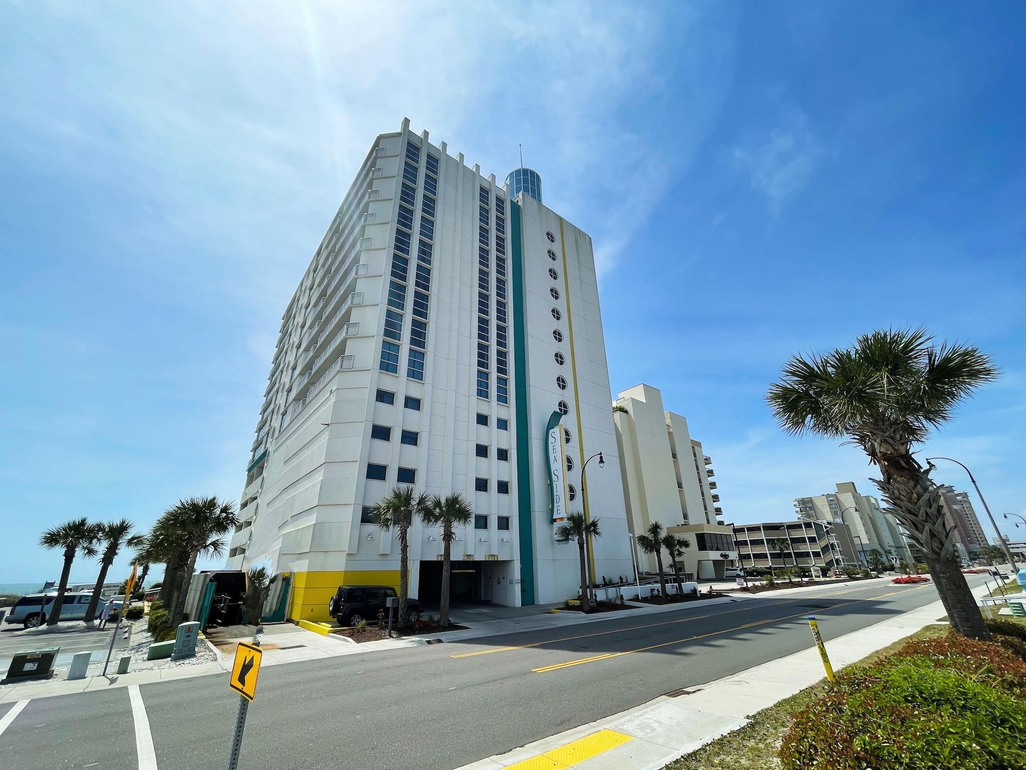 Vista Exterior Seaside Resort