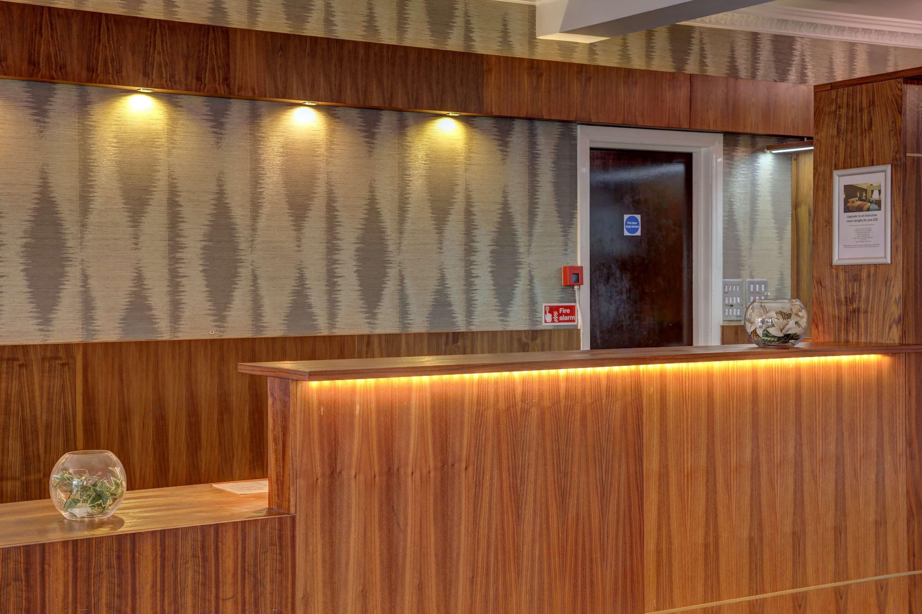 Vista Lobby Best Western Thurrock Hotel