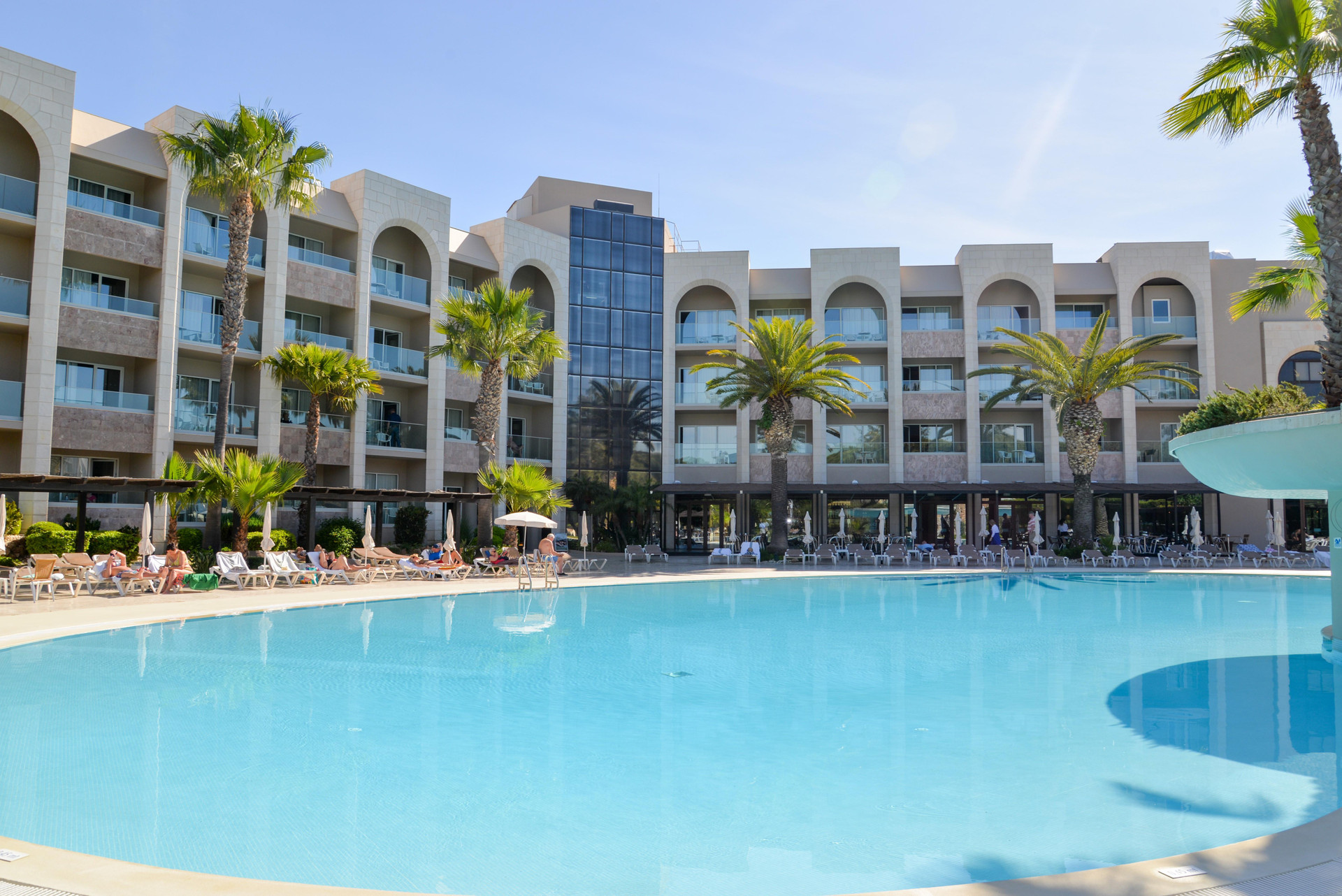 Vista Piscina Falésia Hotel - Adults Only