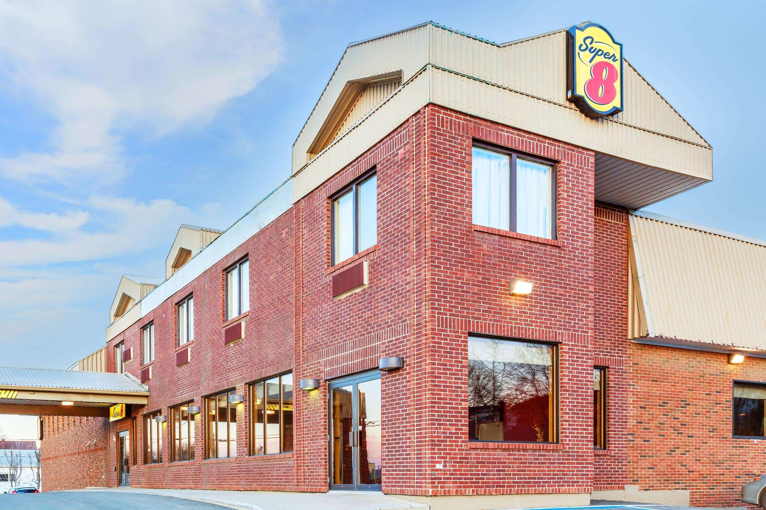 Vista Exterior Super 8 by Wyndham Campbellton NB