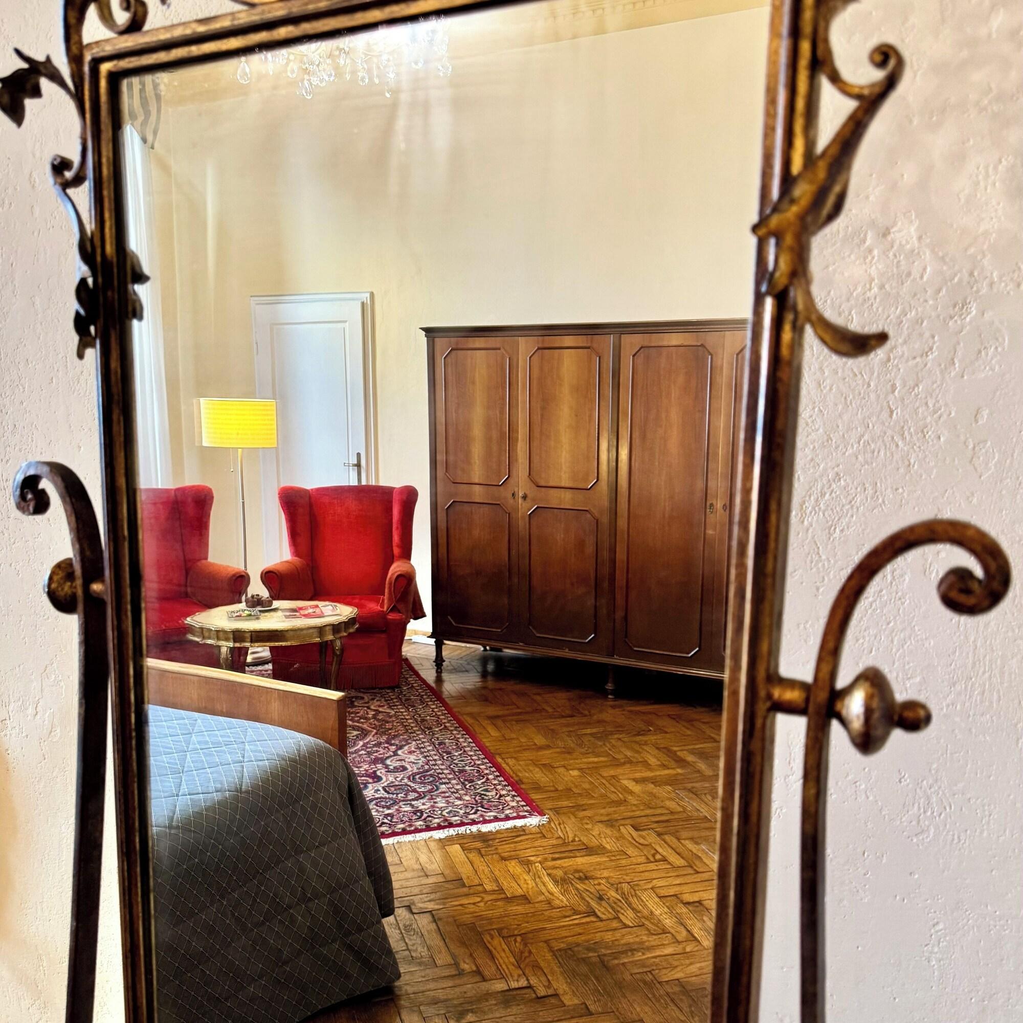 Varios Hotel Cestelli