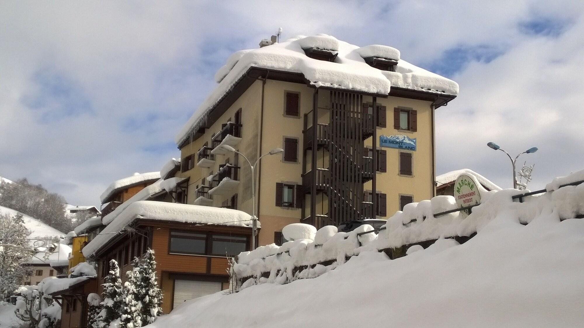 Varios Le MontBlanc Flumet