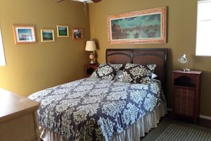 Alquiler Vacacional - Escape to this Charming House near beach, Disneyland