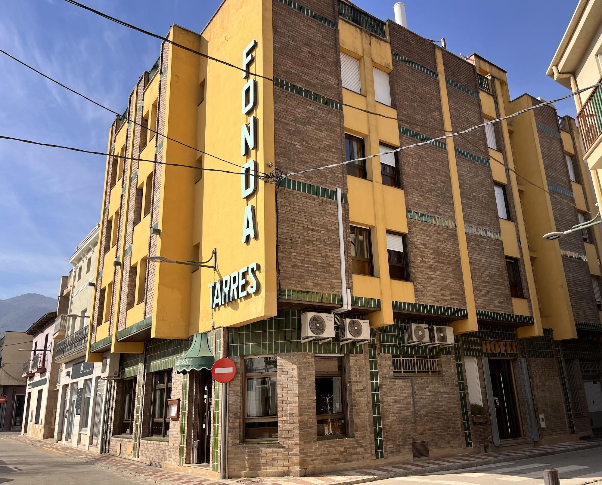 Vista Exterior Hostal Tarrés