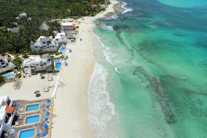 Secret Beach Shell Villa - on Beach - Private Pool - Owner is a Chef - Very Safe