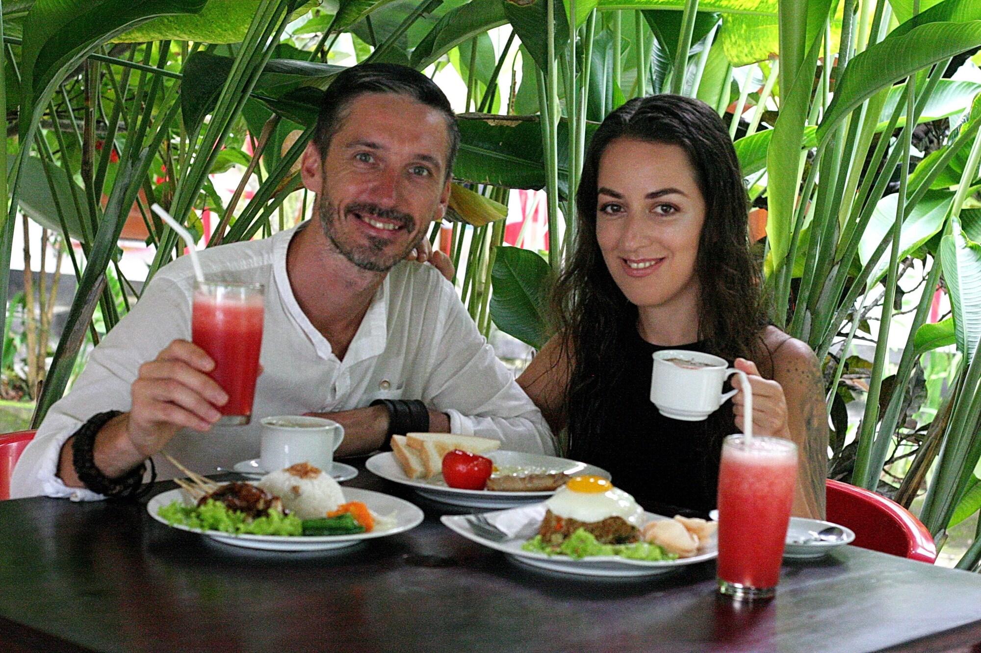 Restaurant Pandawa Beach Home Stay