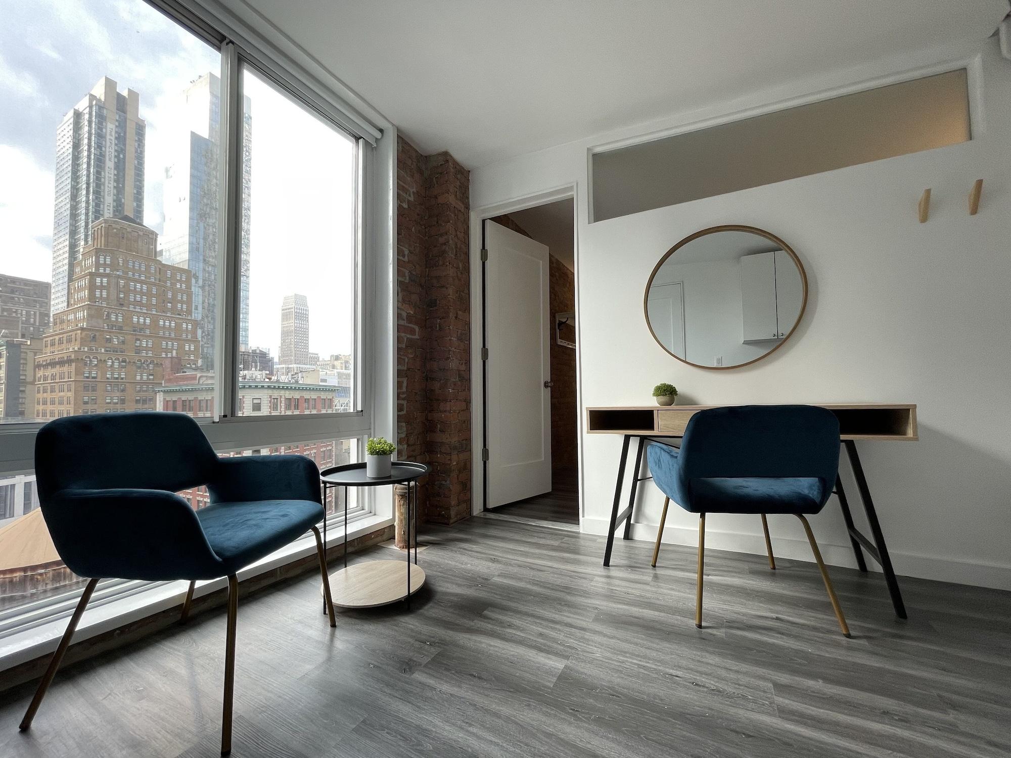 Varios Hotel and the City-Midtown