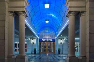 Alojamiento - Novotel Toronto Centre