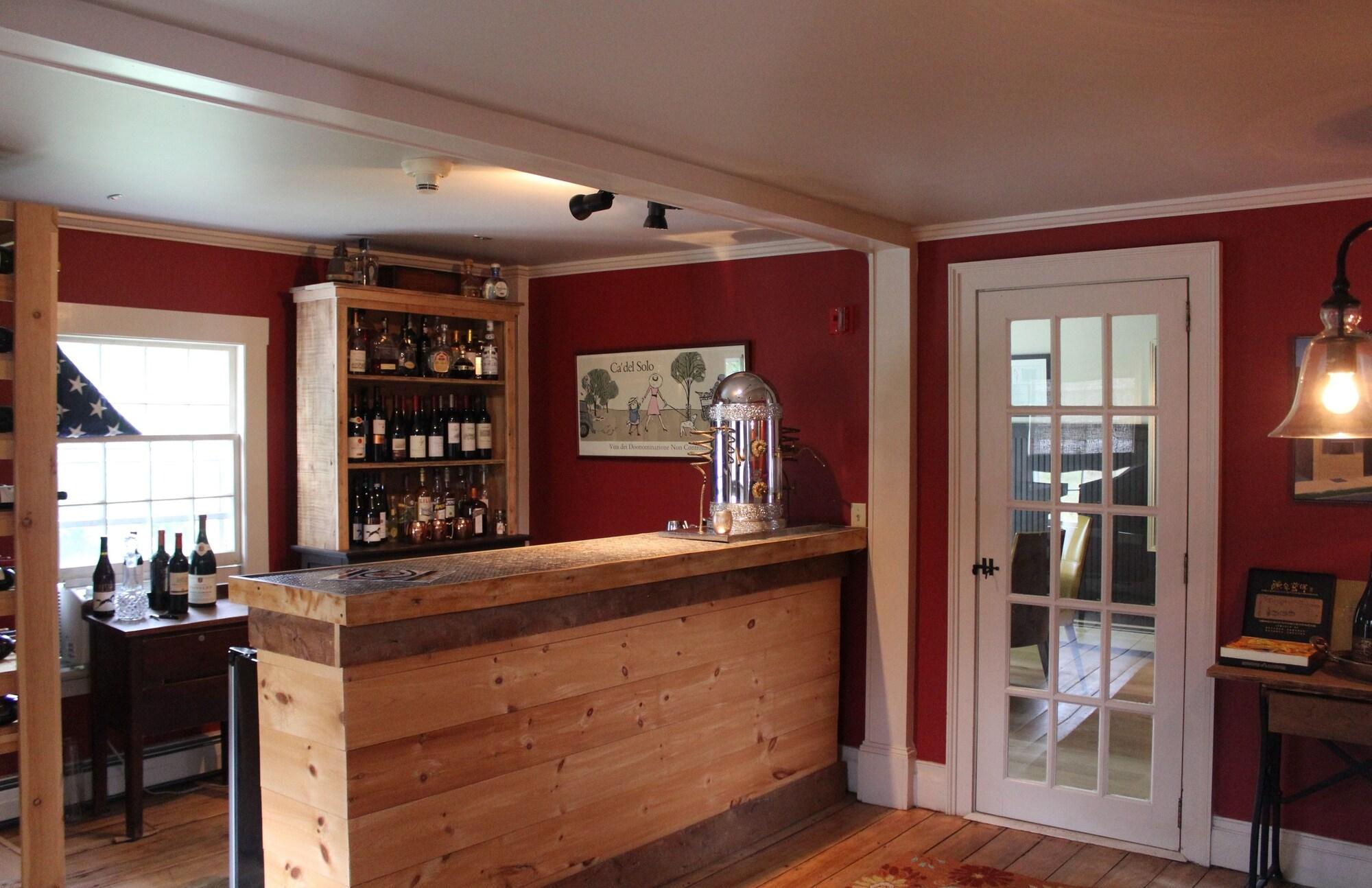 Bar/Salón King Hill Inn & Kitchen