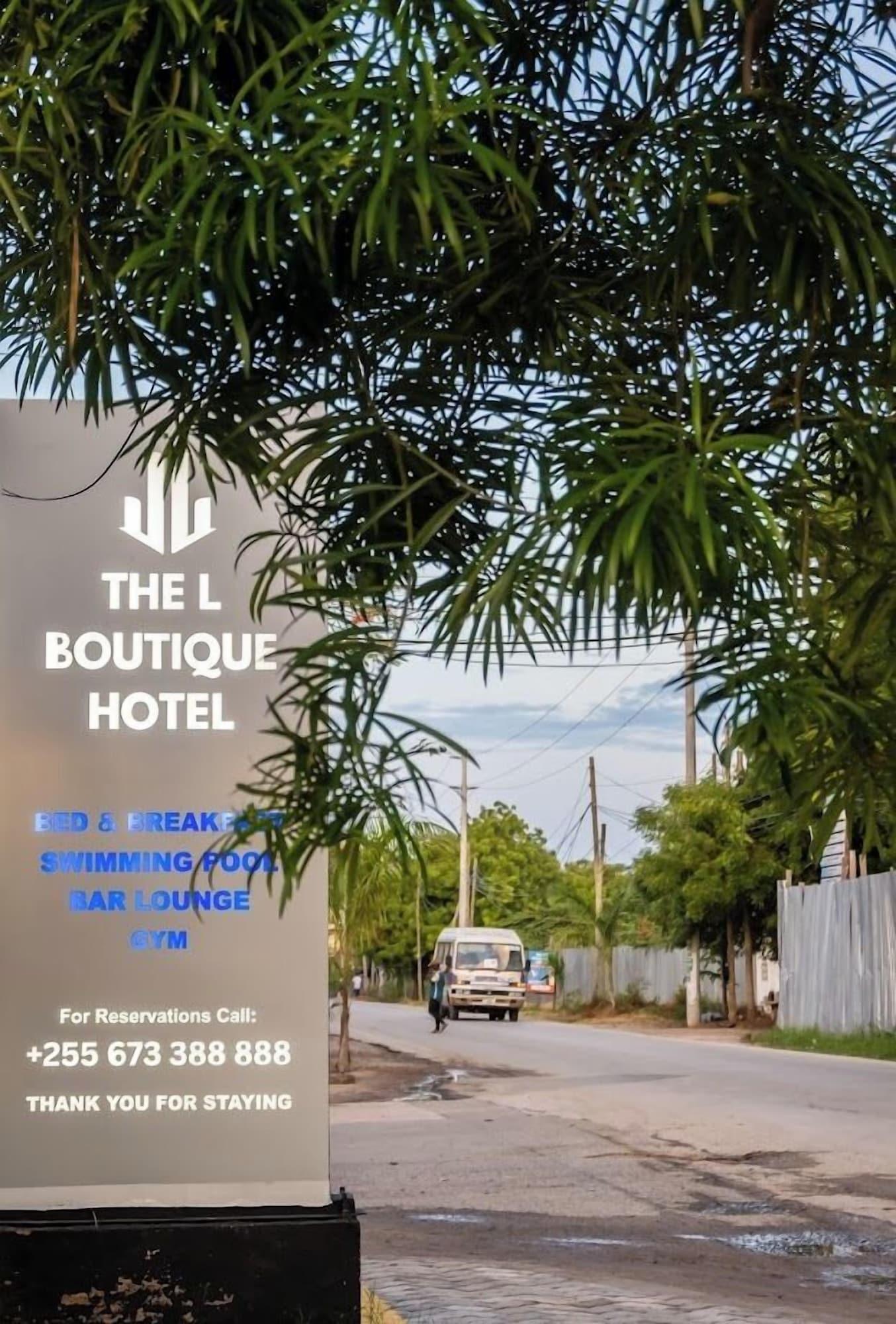 Vista Exterior The L Boutique TZ