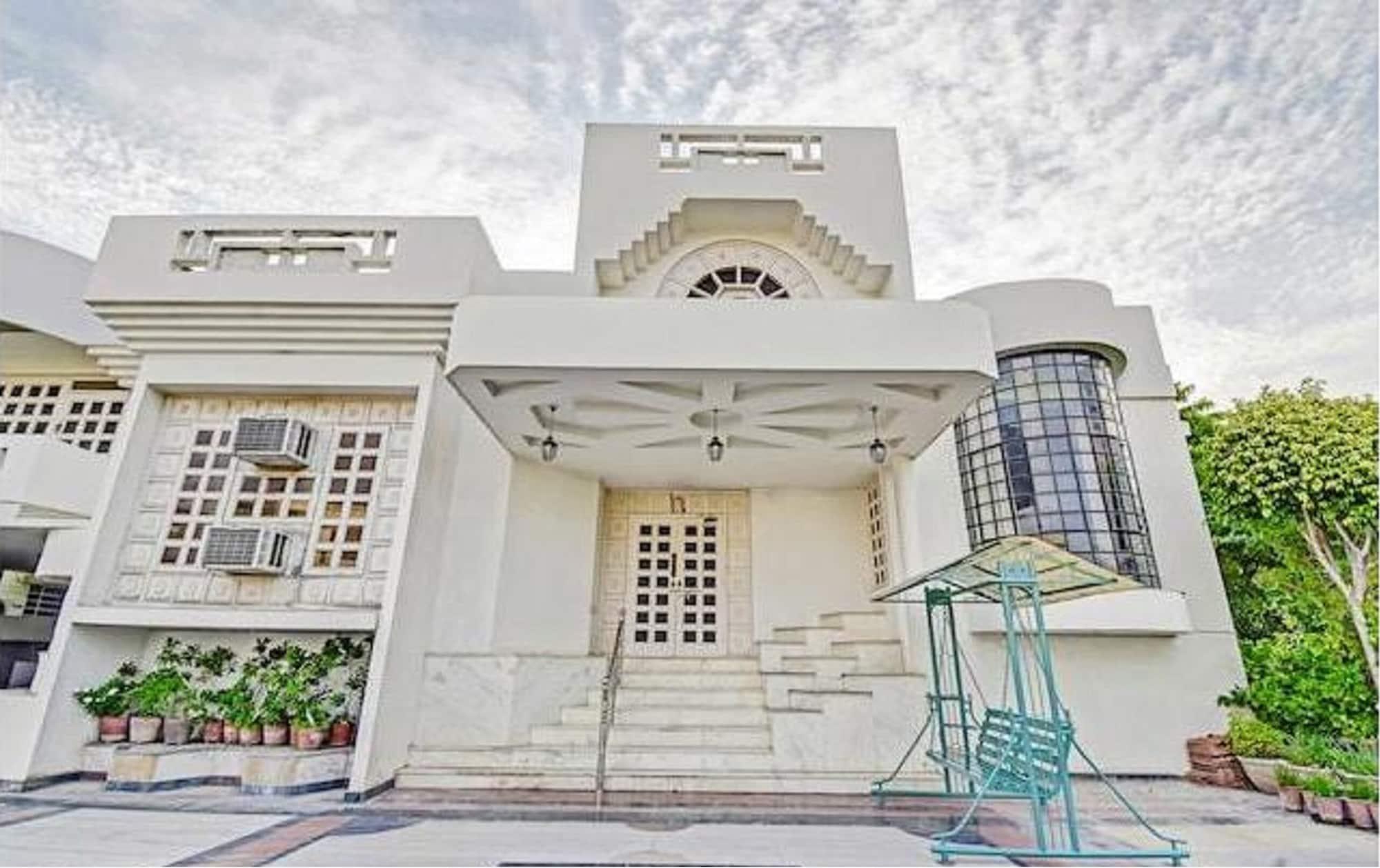 Varios Abode Homestay