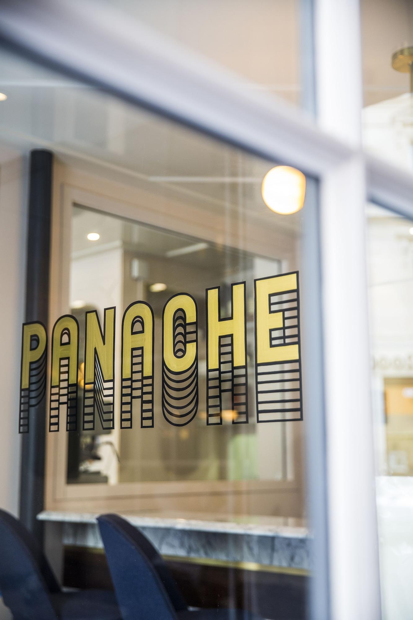 Vista Exterior Hotel Panache