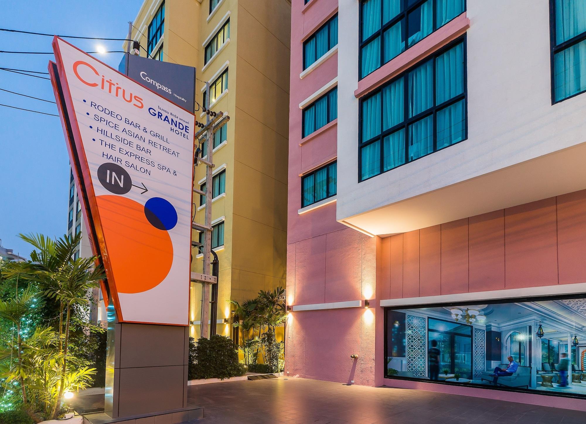 Vista Exterior Citrus Grande Hotel Pattaya by Compass Hospitality