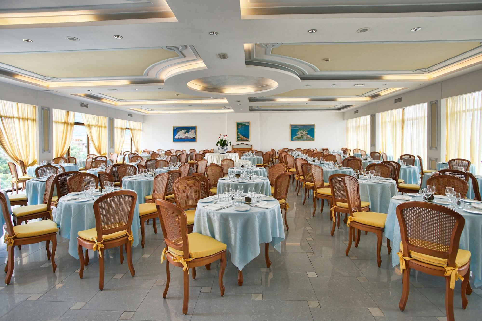 Restaurant Grand Hotel Flora