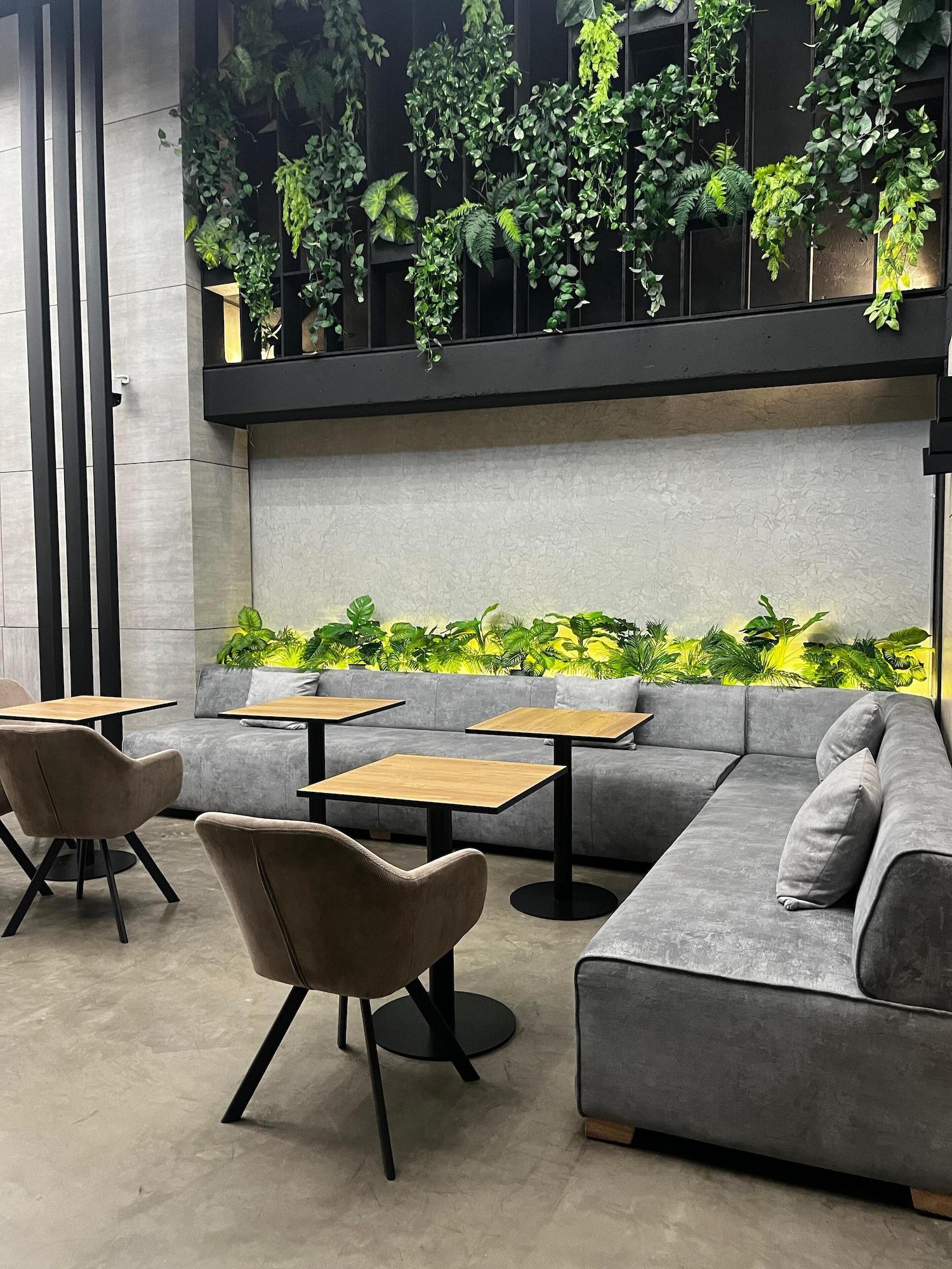 Centro de Negocios Hotel Time Oclock