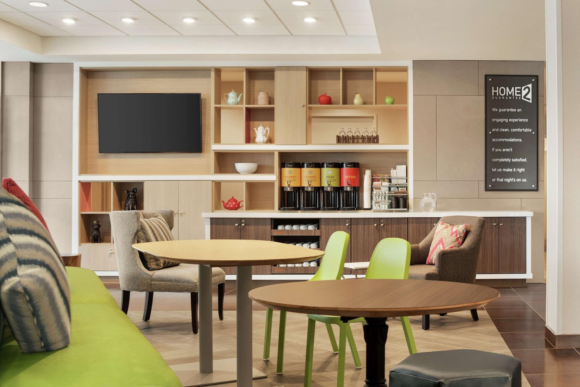 Vista Lobby Home2 Suites by Hilton Brooklyn Park Minneapolis