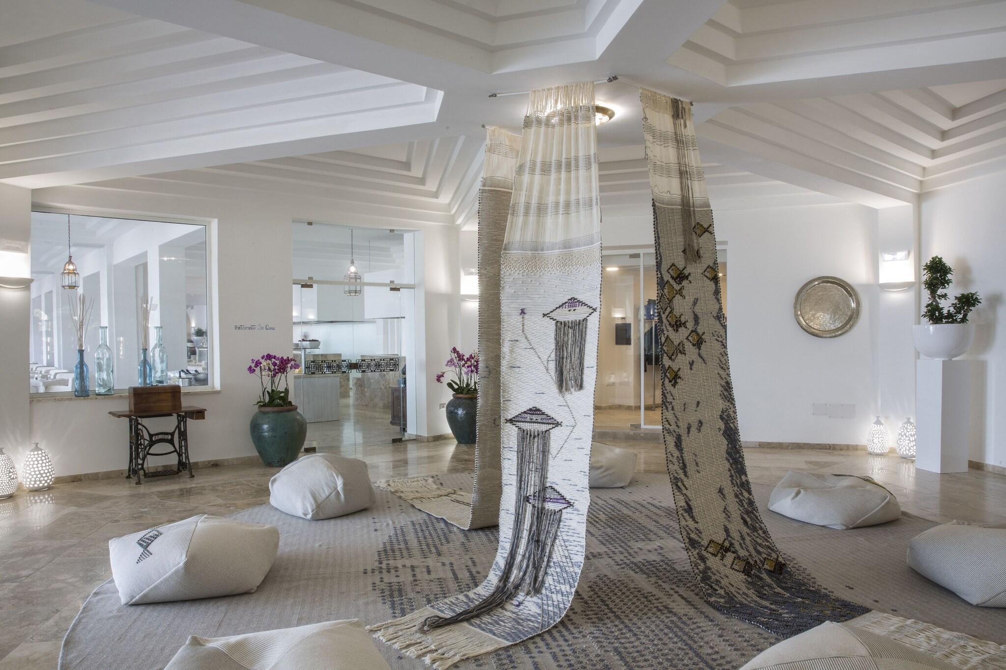 Vista Lobby Falkensteiner Resort Capo Boi