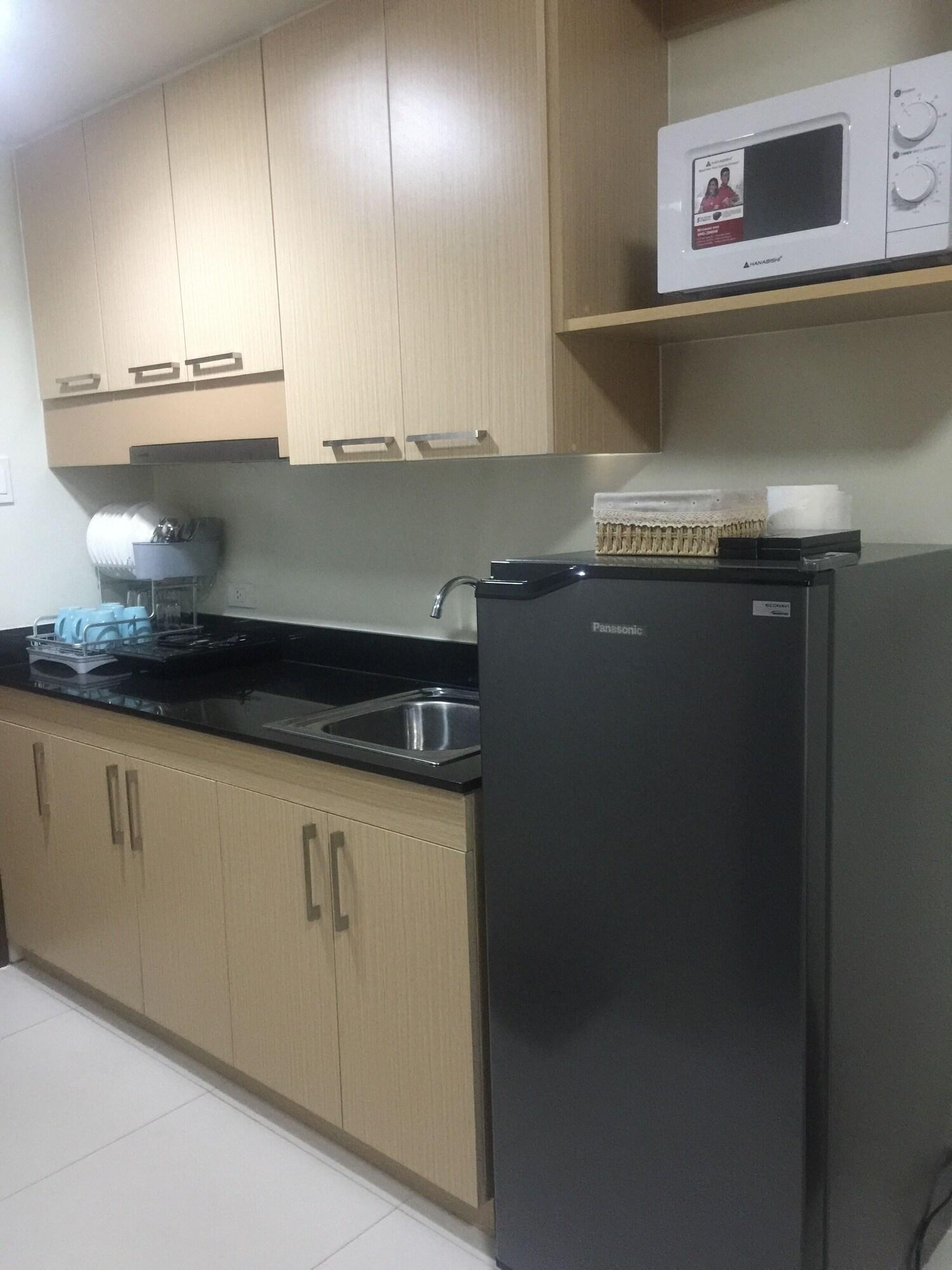 Set de Habitación Brenthill Condominium