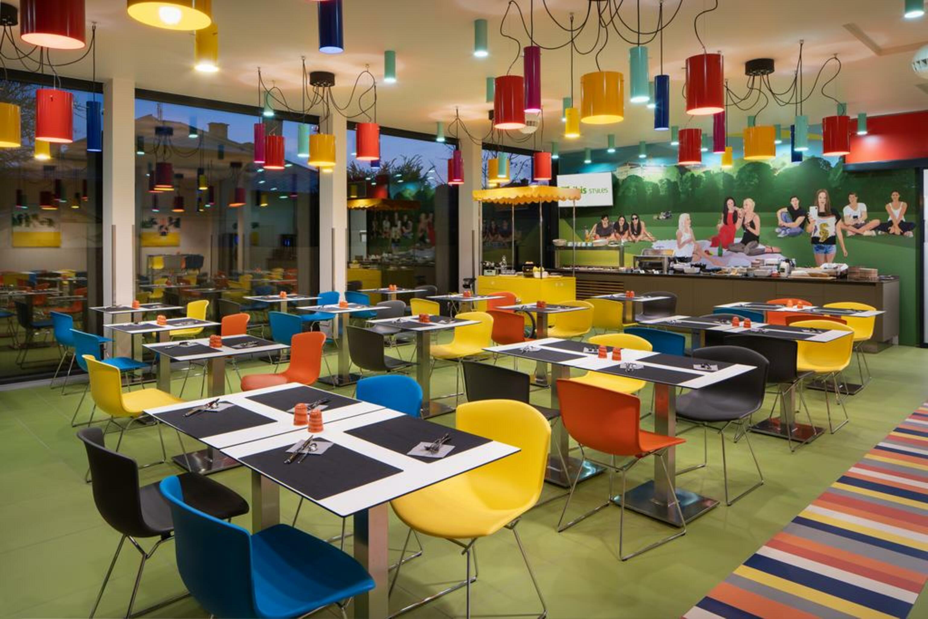 Restaurant Ibis Styles Budapest Citywest