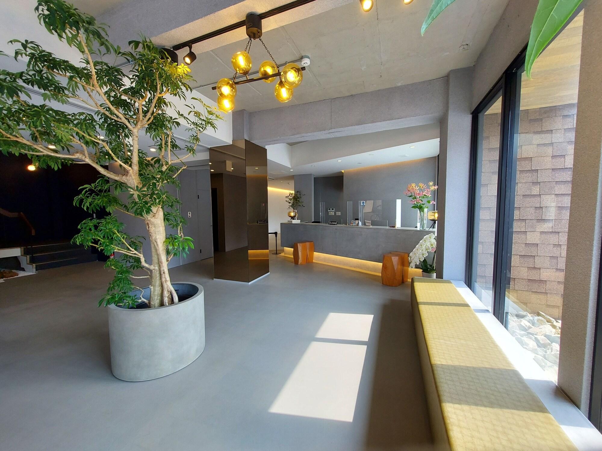 Vista Lobby FUKUYAMA ROYAL HOTEL