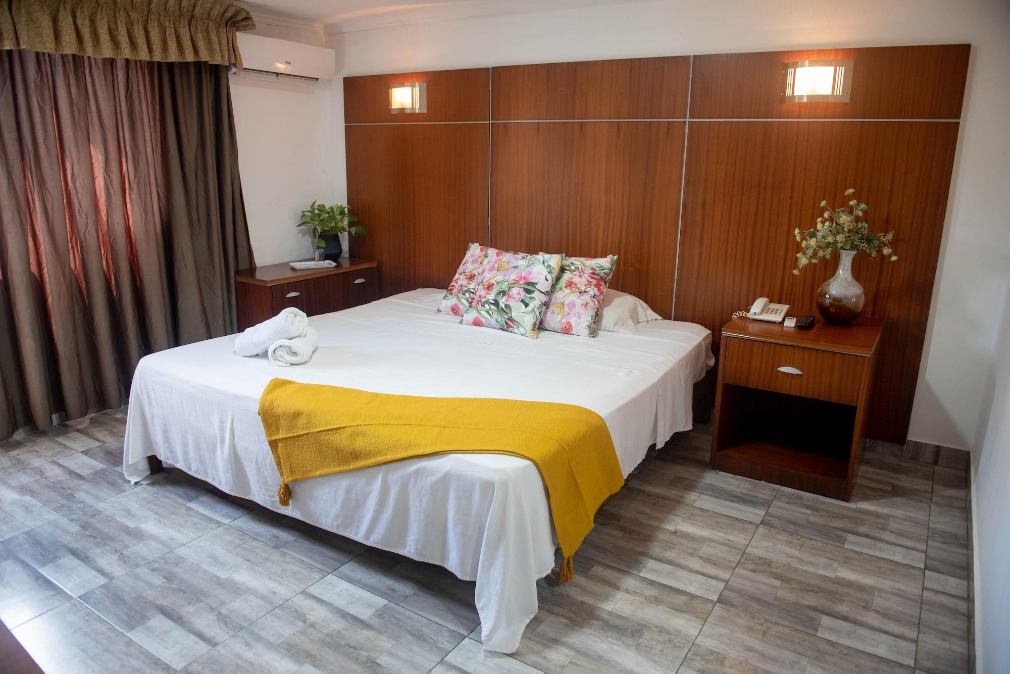 Habitación La Cresta Inn