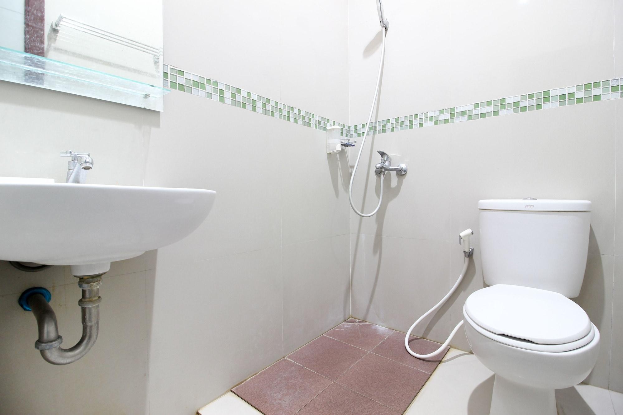 Equipamiento de Habitación RedDoorz Plus @ Timoho