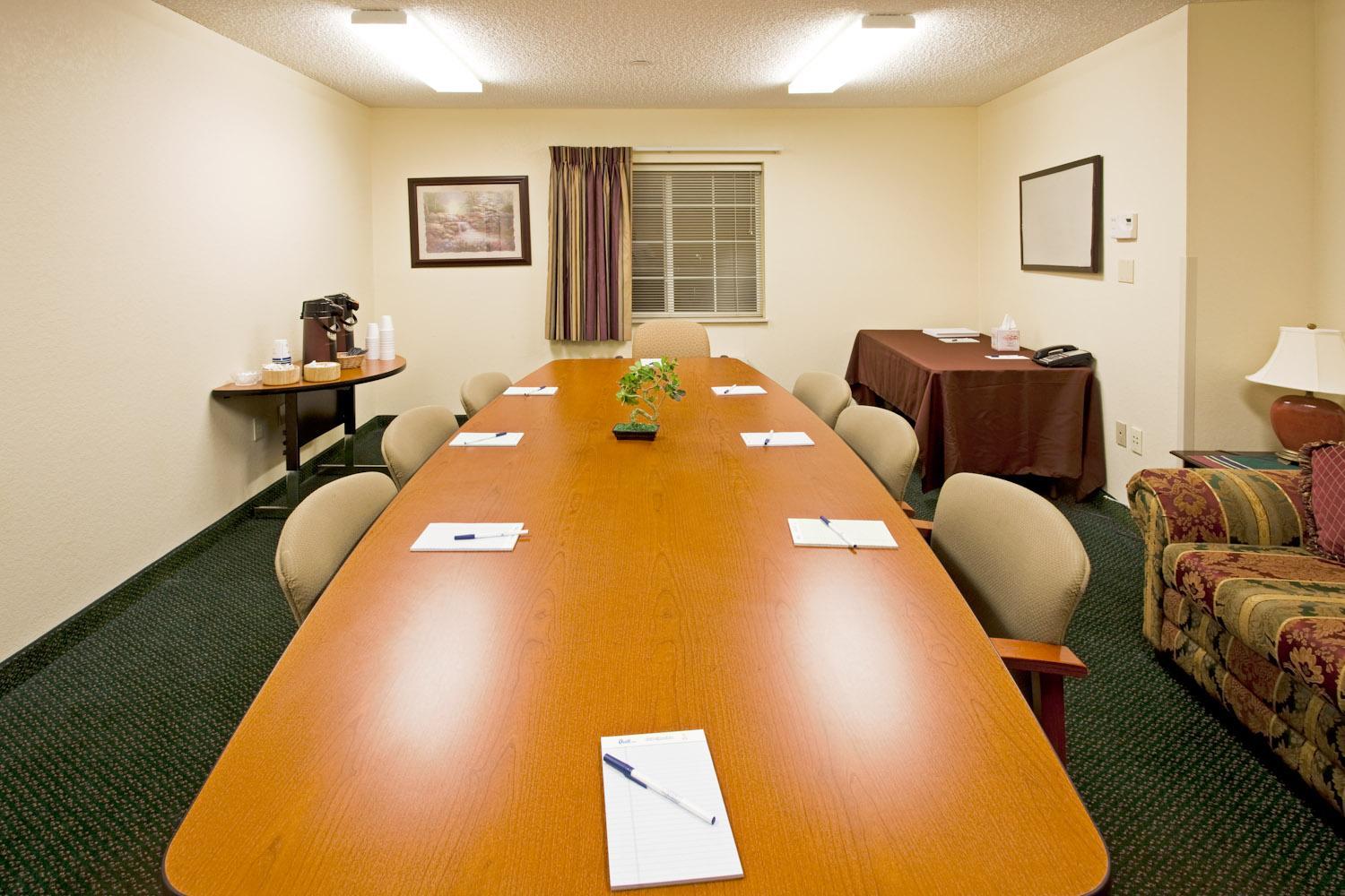 Sala de Reuniones Candlewood Suites Lake Mary by IHG