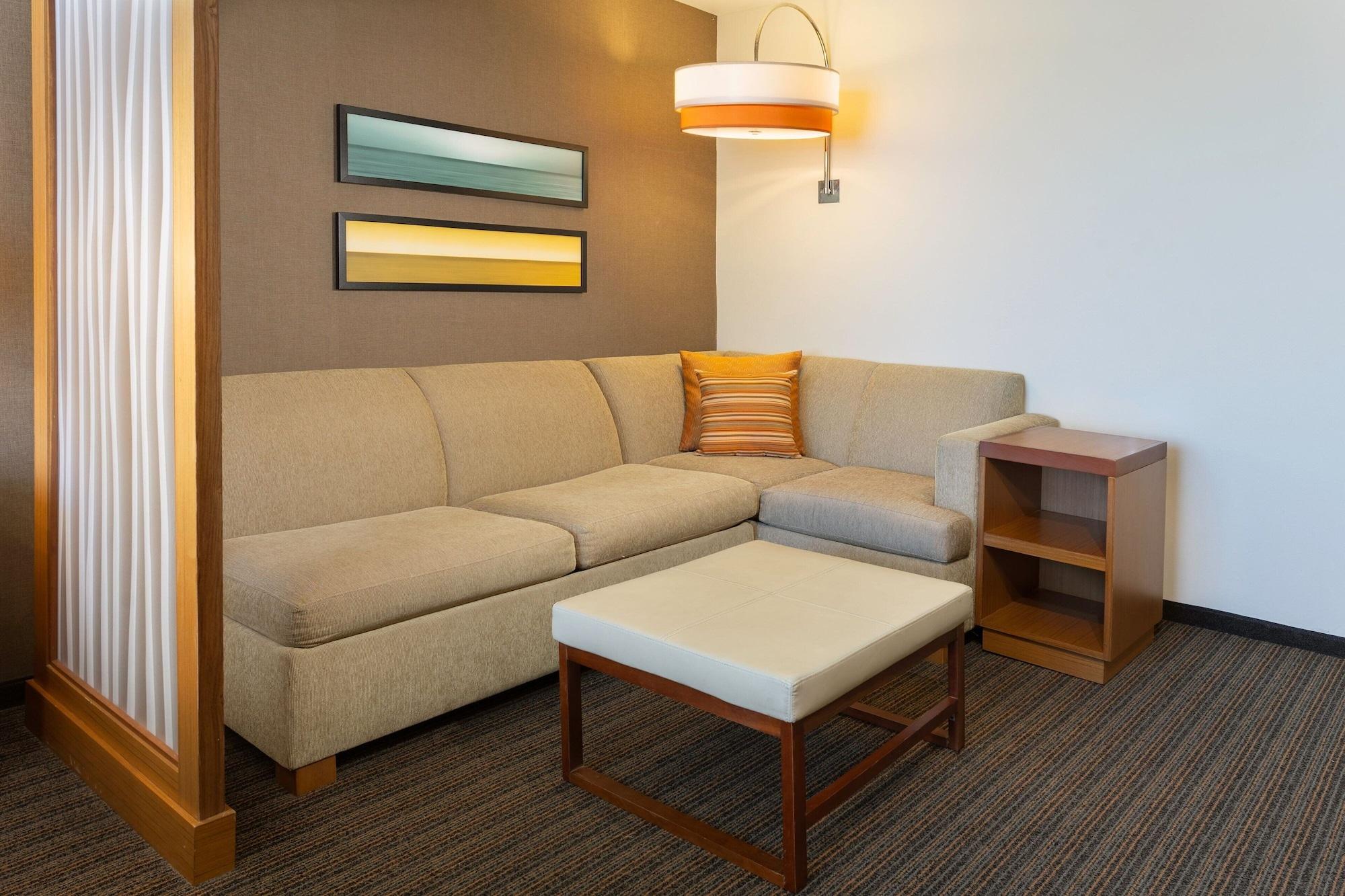 Habitación Courtyard by Marriott Ciudad del Carmen Campeche