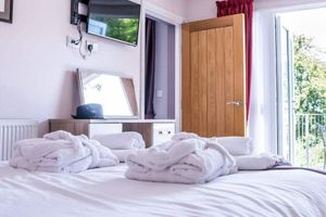 Alquiler Vacacional - The Seascape, luxury 3 bed apartment with panoramic sea views, garden & hot tub