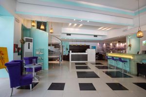 Alojamiento - Metropolitan Hotel