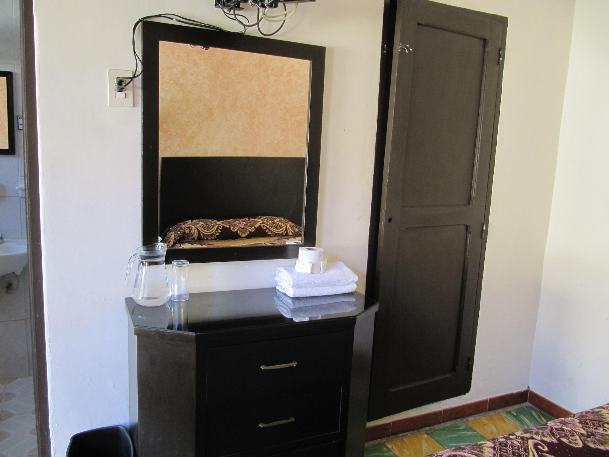 Set de Habitación Hotel Amparo