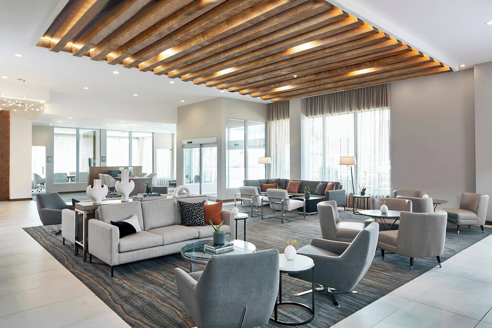 Vista Lobby AC Hotel by Marriott Tuscaloosa Downtown
