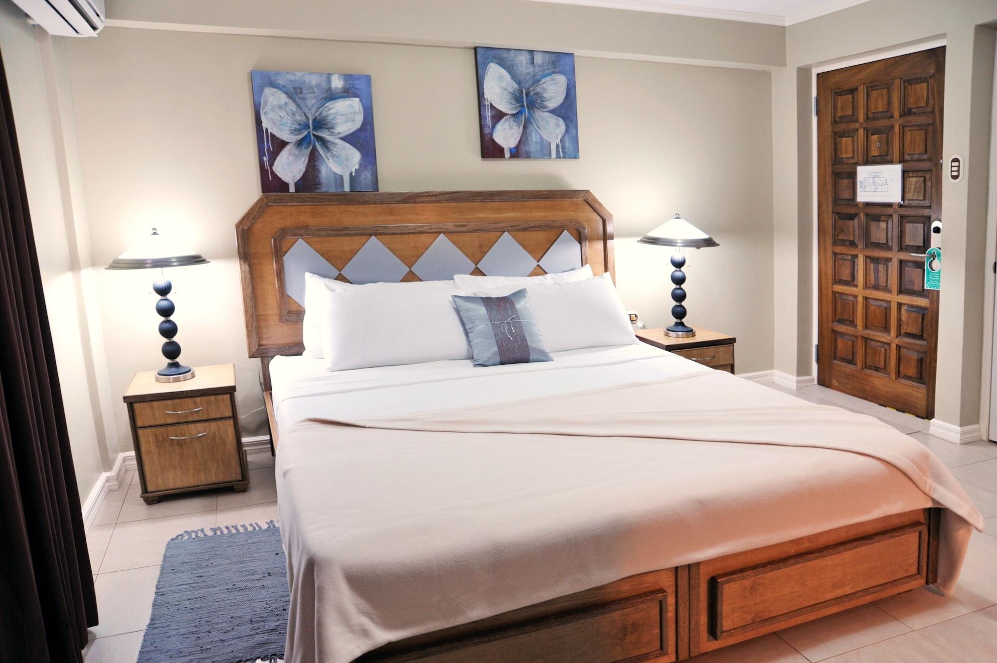 Varios Culture Crossroads Inn