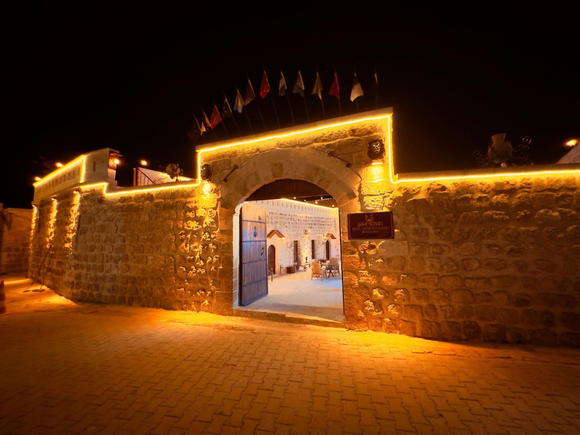 Vista Exterior Şahmeran Otel Cafe Restoran