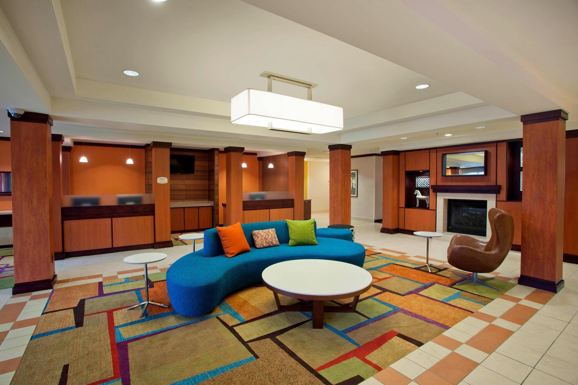 Vista Lobby Fairfield Inn & Suites by Marriott Detroit Metro Airport Romulus