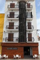 Alojamiento - Hostal Miranda