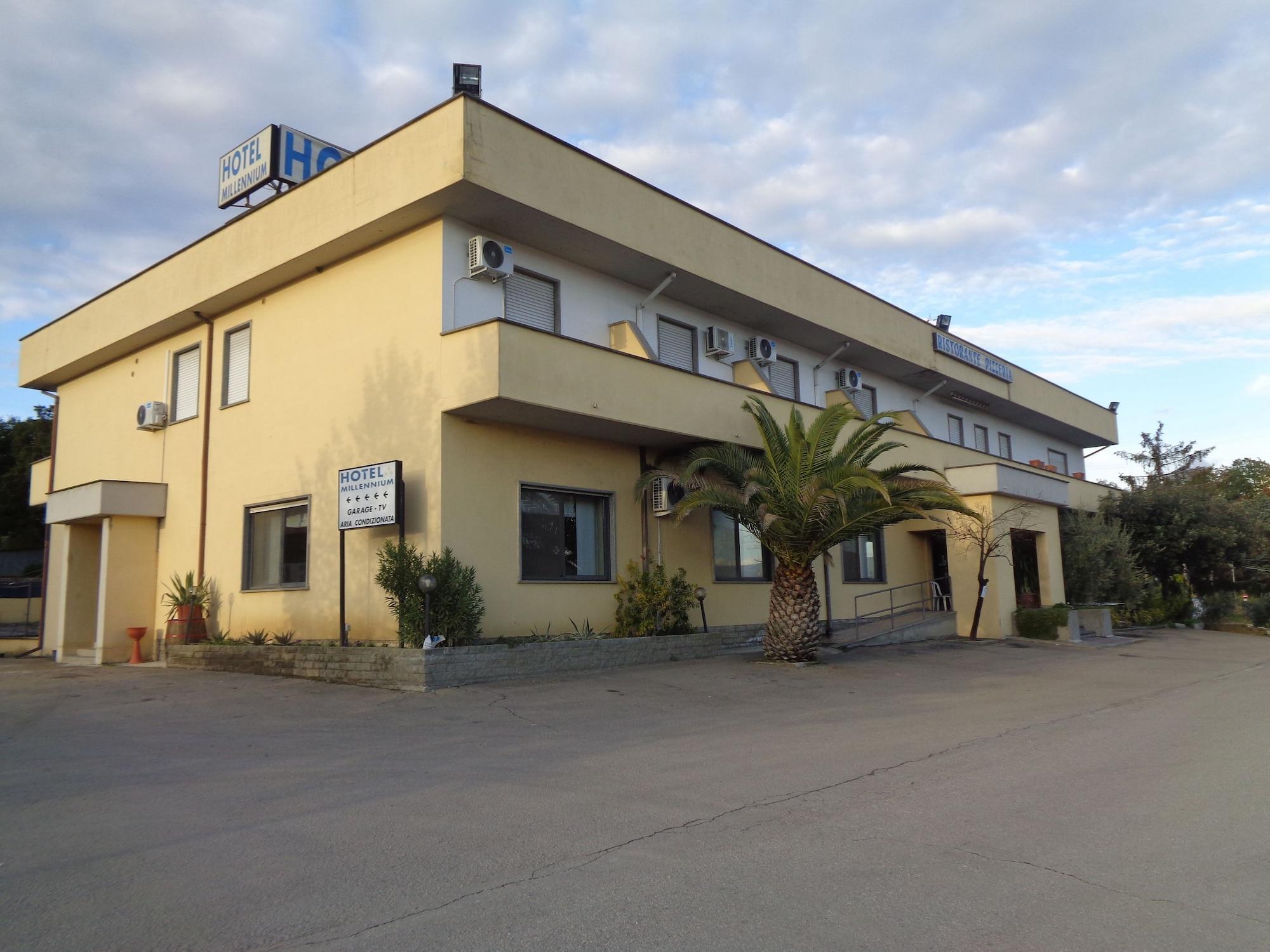 Vista Exterior Hotel Millennium