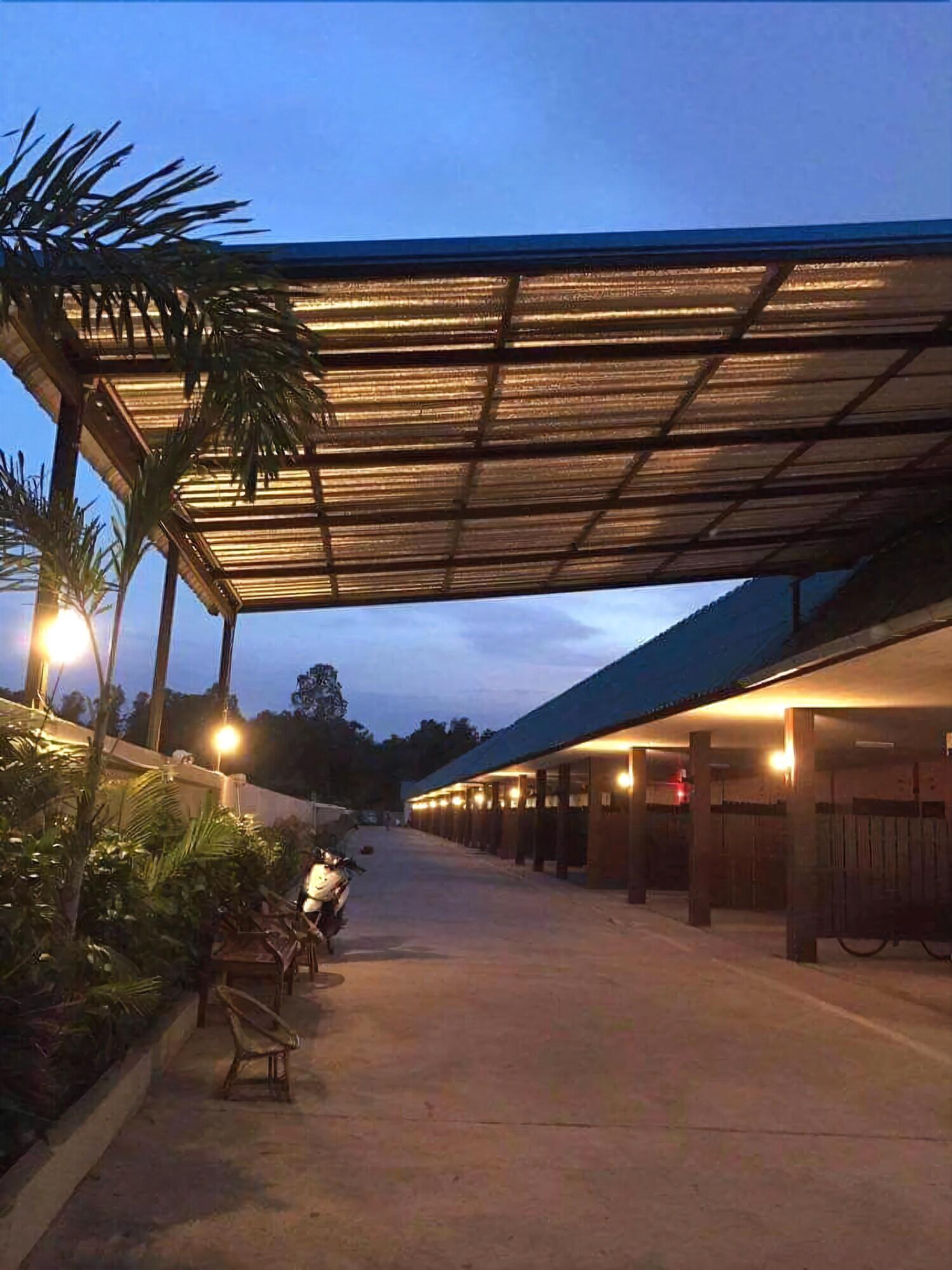 Vista Exterior Tonpalm Resort